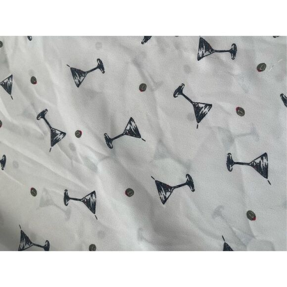 ⭐️3 for $10⭐️ Torrid Martini Olive Short Sleeve Shirt Blouse 3X - Picture 2 of 5